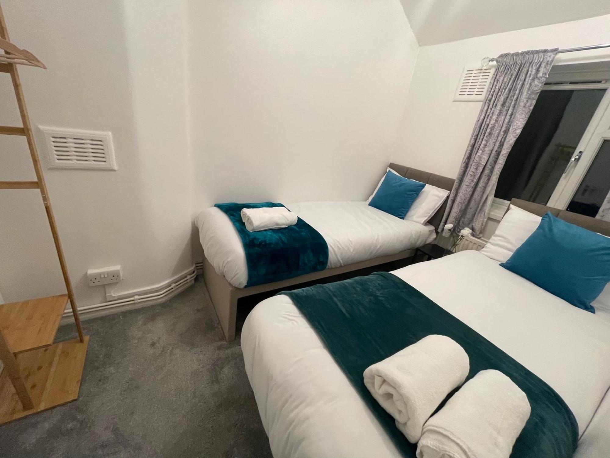 Tooting Lodge London - Cosy 2 Bedroom House With Garden, 5 Mins Walk To Tube Station Buitenkant foto