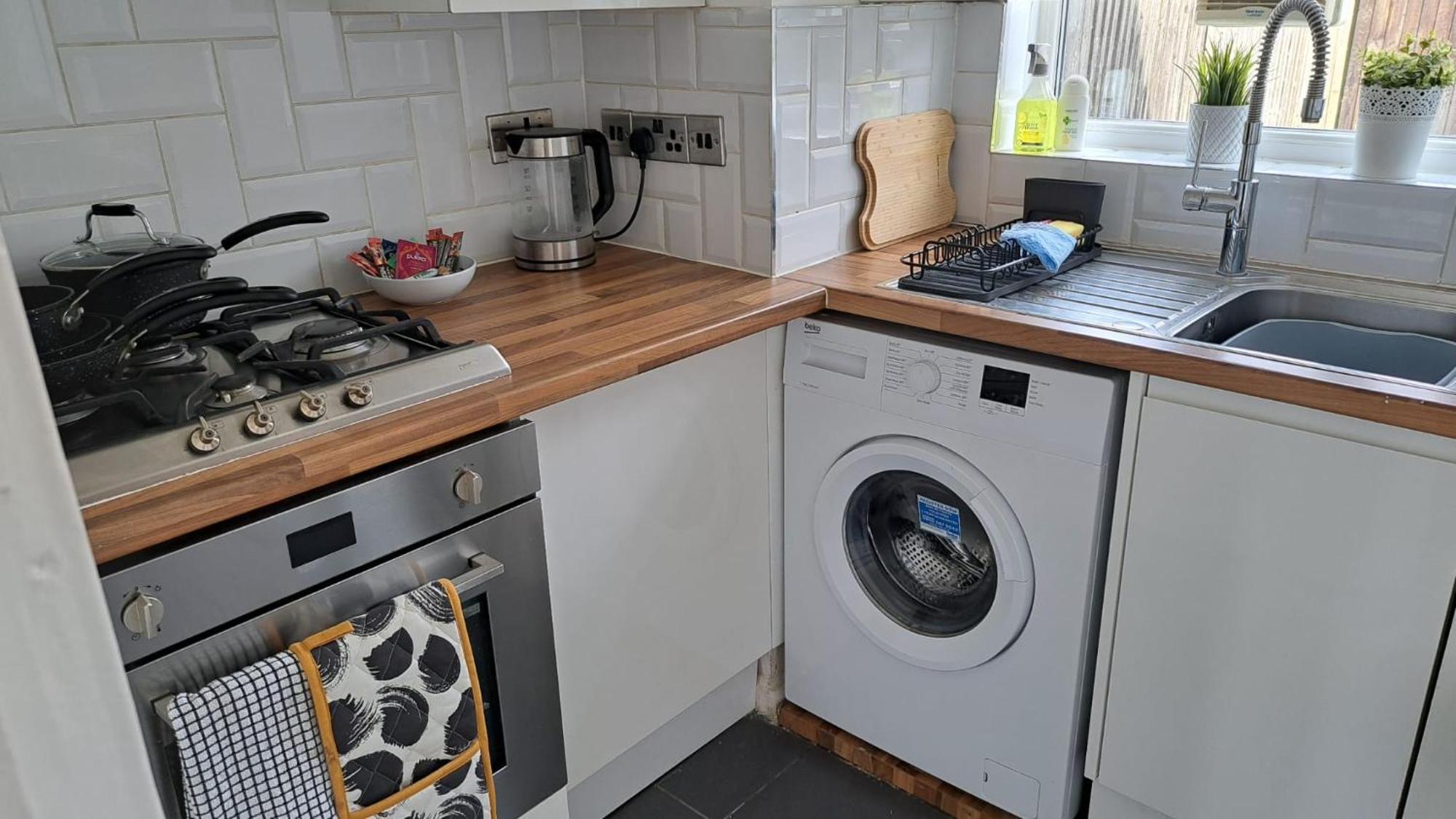 Tooting Lodge London - Cosy 2 Bedroom House With Garden, 5 Mins Walk To Tube Station Buitenkant foto